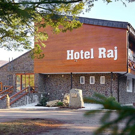 Hotel Raj Dedinky Esterno foto