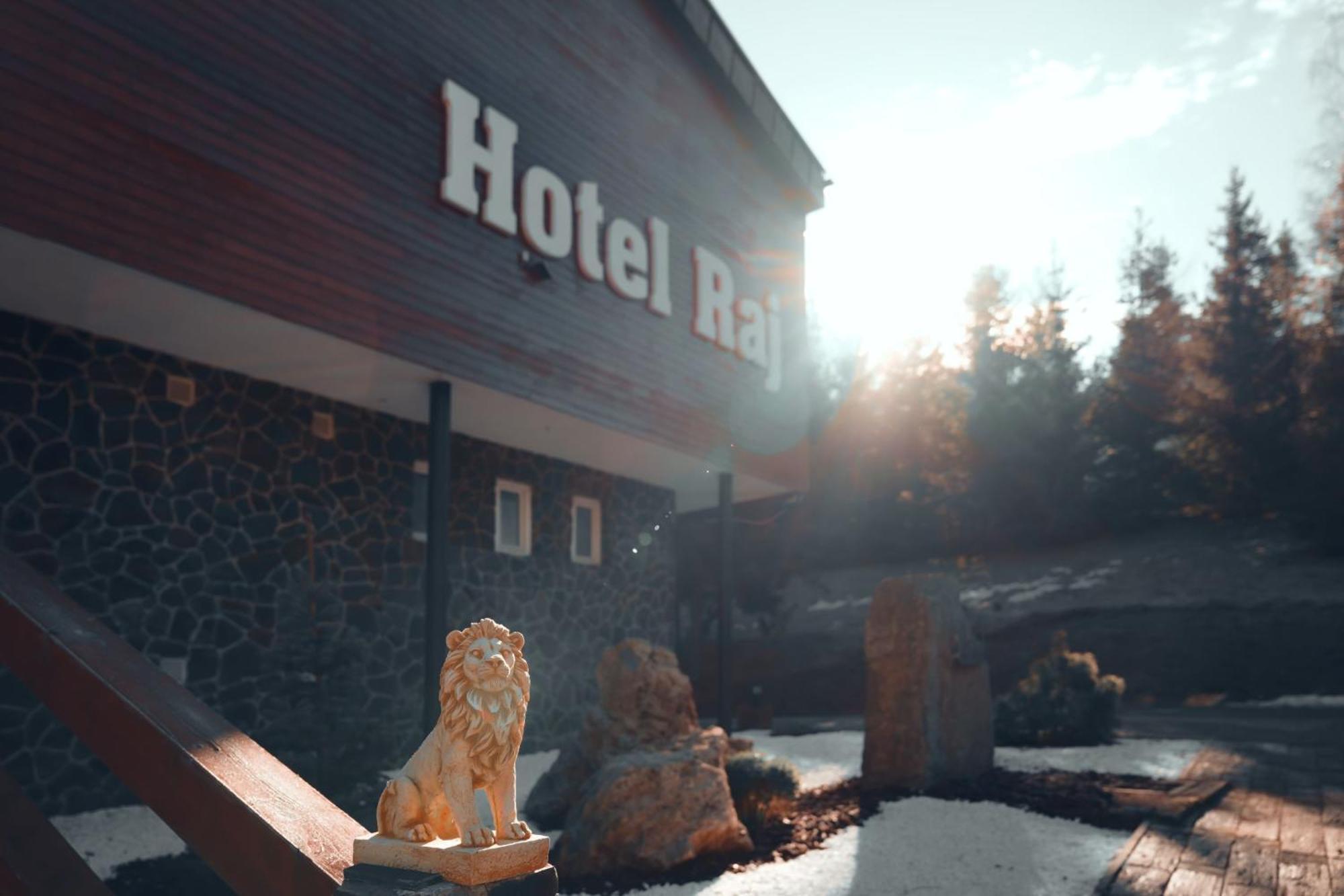 Hotel Raj Dedinky Esterno foto